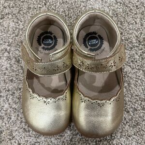 Gold Livie & Luca Mary Jane’s toddler size 6
